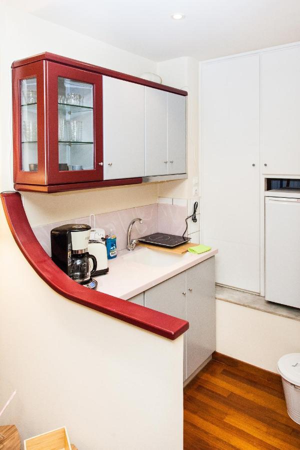 Centrally Located Studio In Athens! Apartment Bagian luar foto